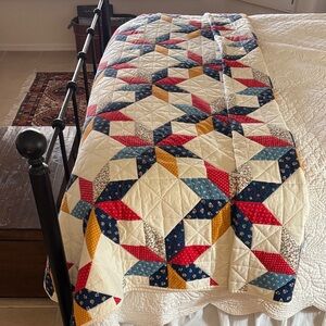 Stunning hand stitched quilt